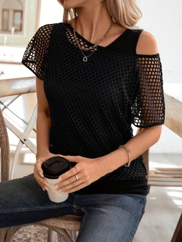 Girince 193090 Women's Camisole and Mesh-Detail Blouse Set