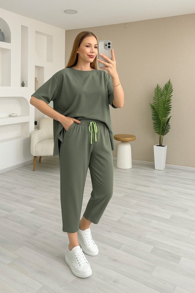 Girince 185556 женский комплект: футболка и брюки