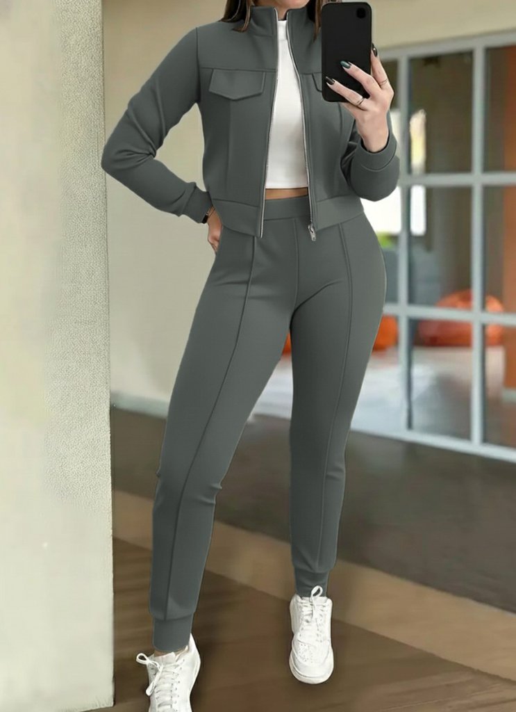 Girince 178751 Women's Zip-Front Jacket and Trousers Set