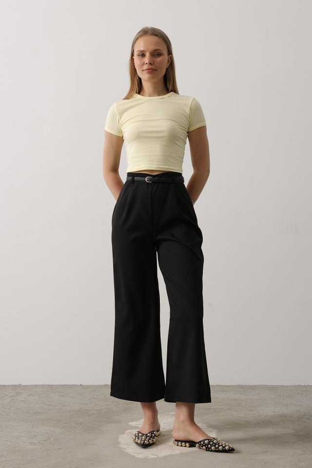 Girince 161880 Black Pleated Trousers with Belt Detail