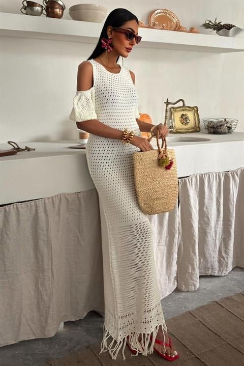 Girince 2862 Knit Dress with Shoulder Detail and Fringed Hem
